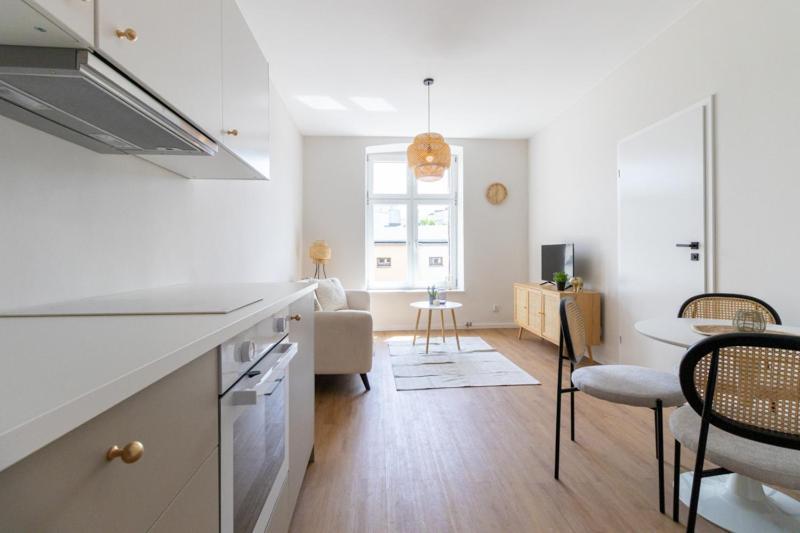 Jasny Apartament W Centrum Miasta 2 Lodz  Ngoại thất bức ảnh